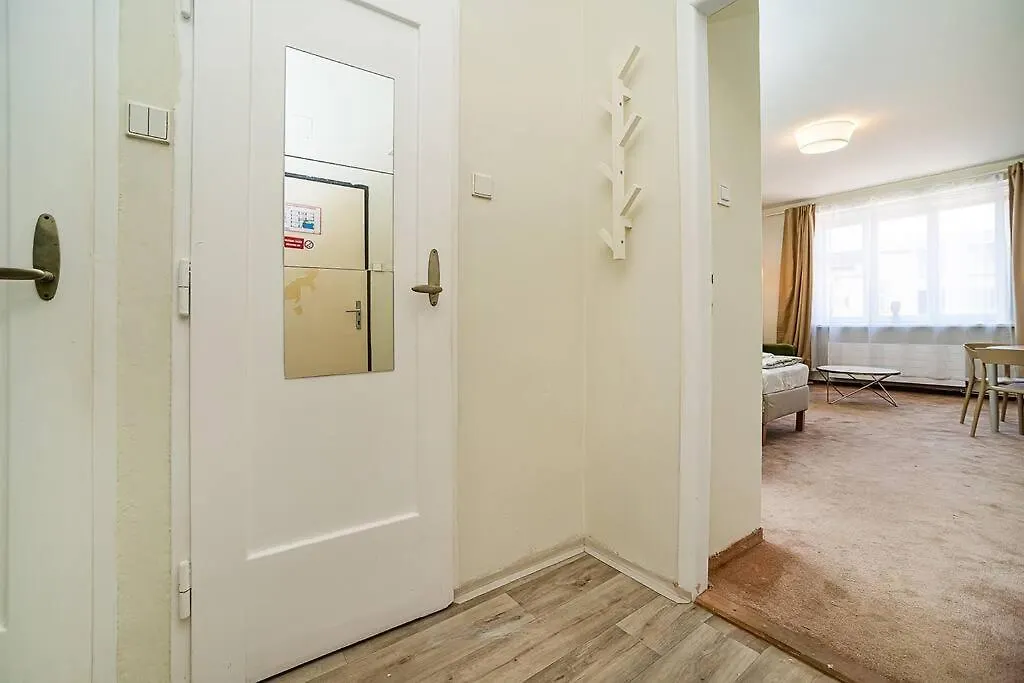 Apartment Modern Studio With Balcony, Tv Prag
