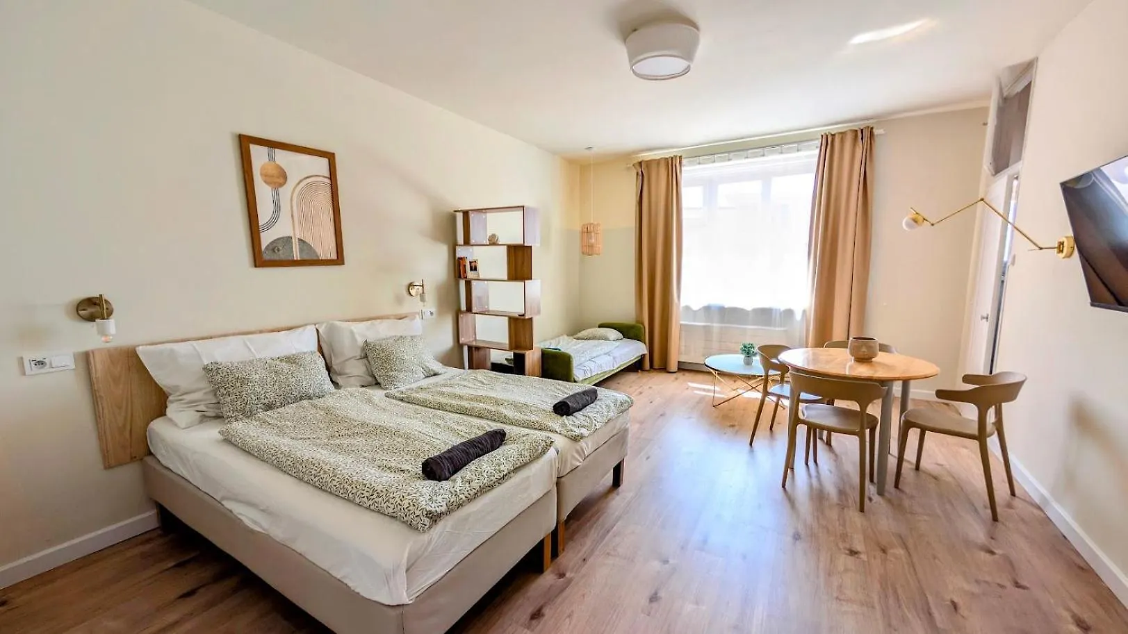 Apartment In Zizkov -504- プラハ